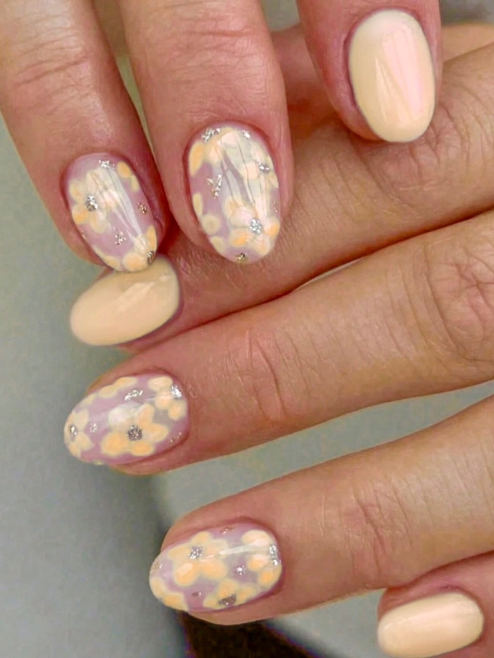 Yellow Floral Press-On Nails | Short Rounded Square | 24 Piece Reusable Nail Set
